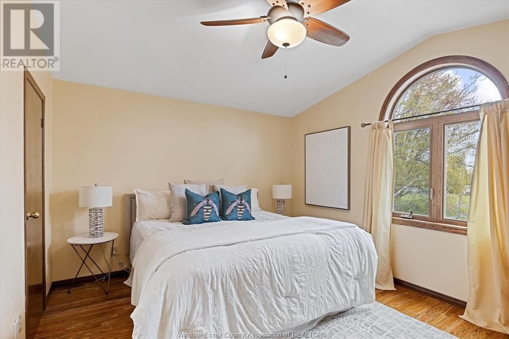 547 FLORENCE AVENUE Image 21