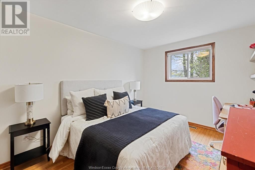 547 FLORENCE AVENUE Image 27