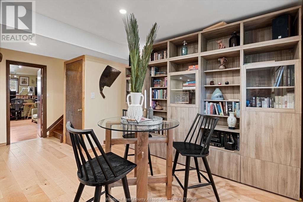 547 FLORENCE AVENUE Image 39