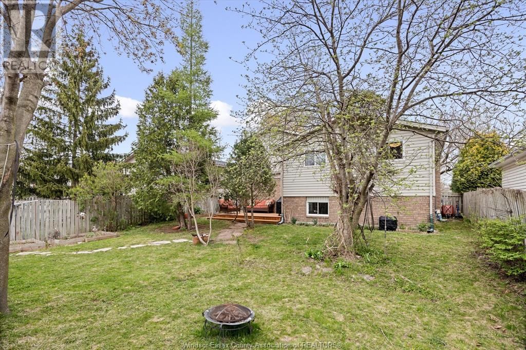 547 FLORENCE AVENUE Image 46