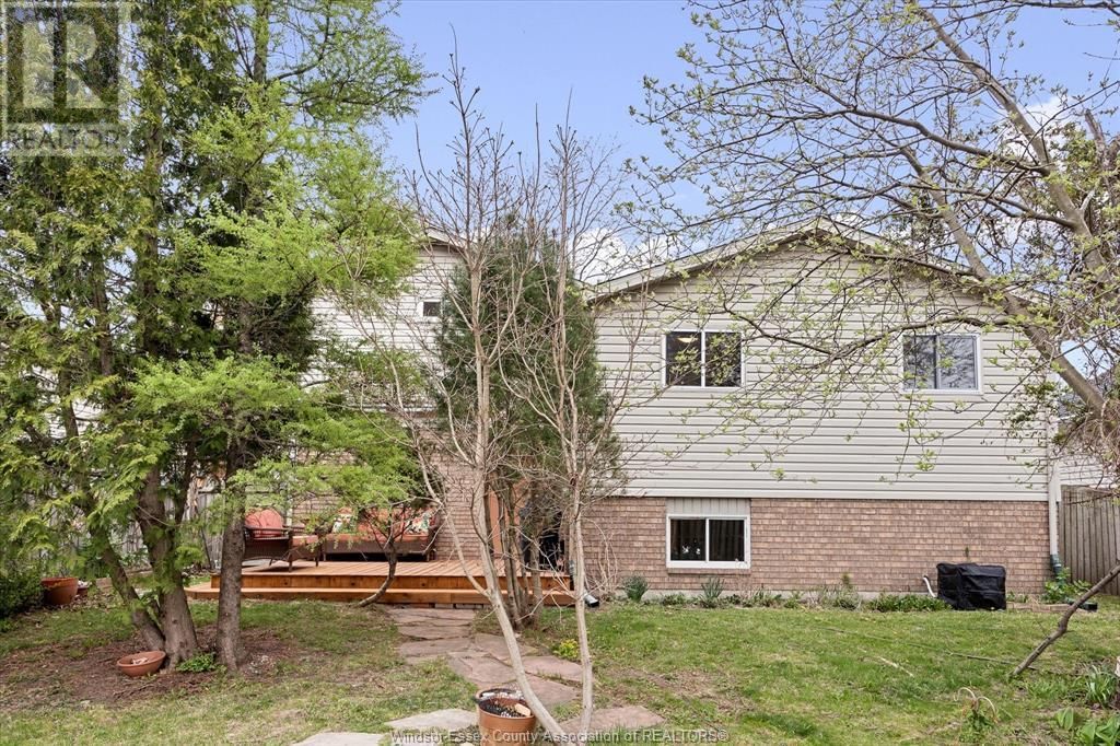 547 FLORENCE AVENUE Image 47