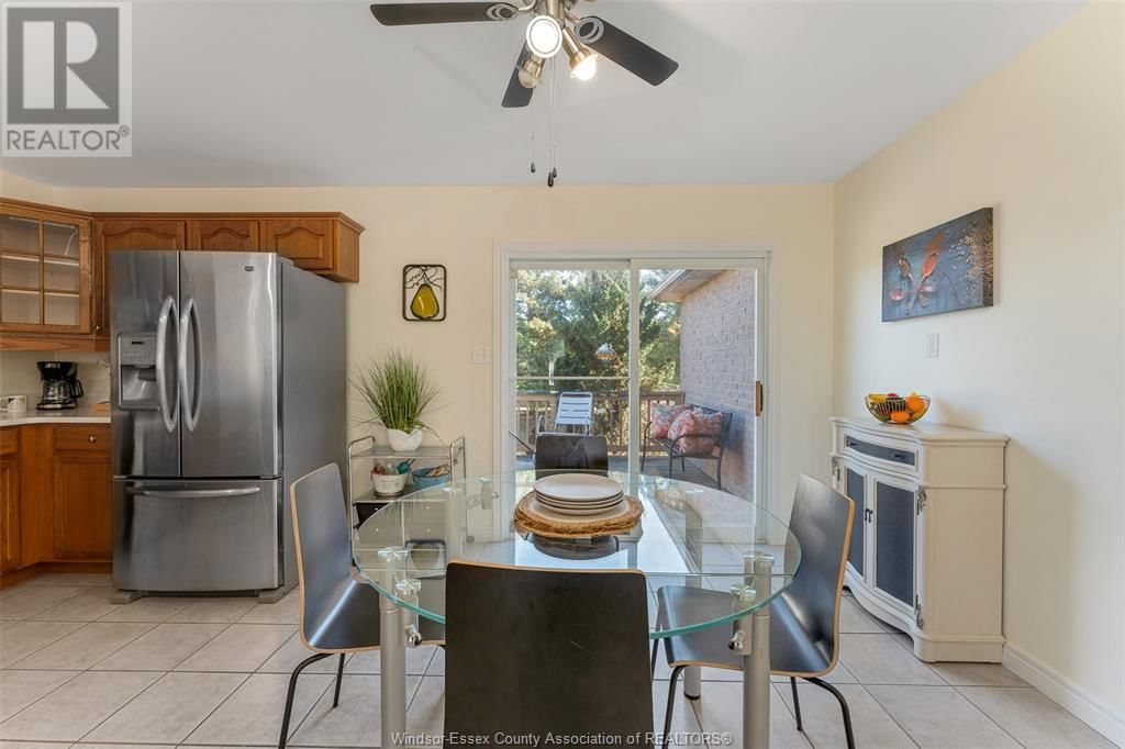 1564 IMPERIAL CRESCENT Image 16