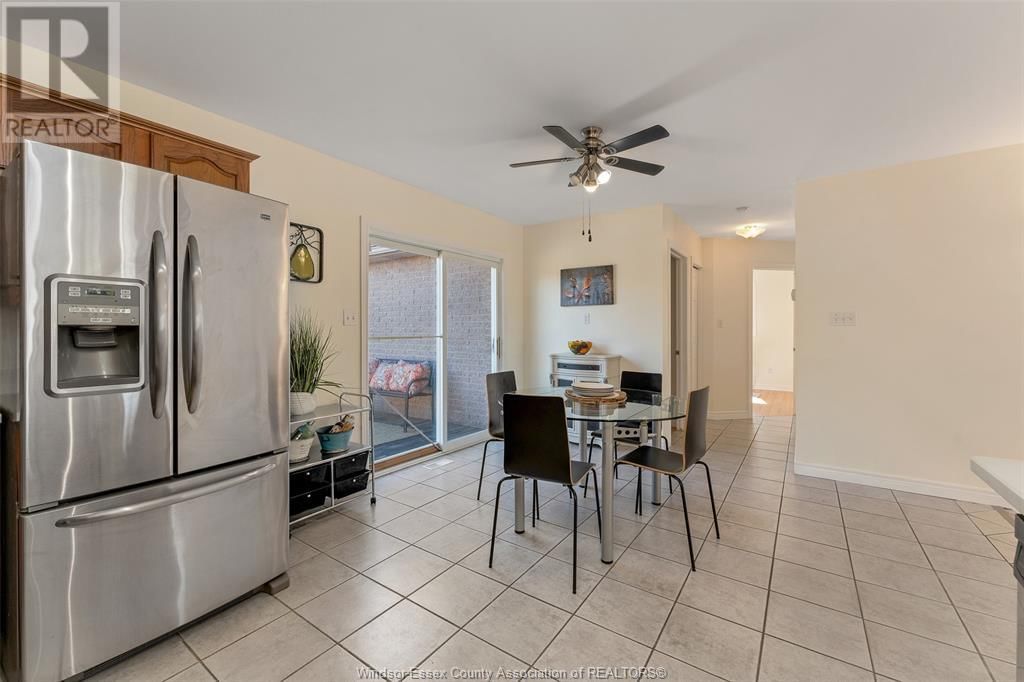 1564 IMPERIAL CRESCENT Image 17