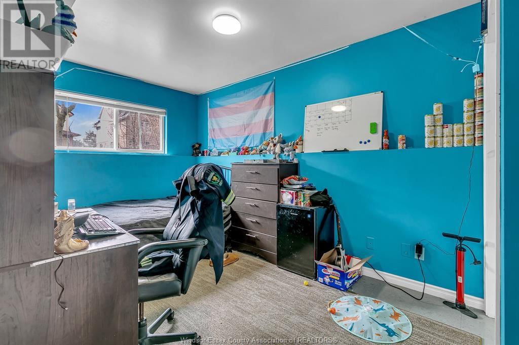 926 CALIFORNIA AVENUE Image 18