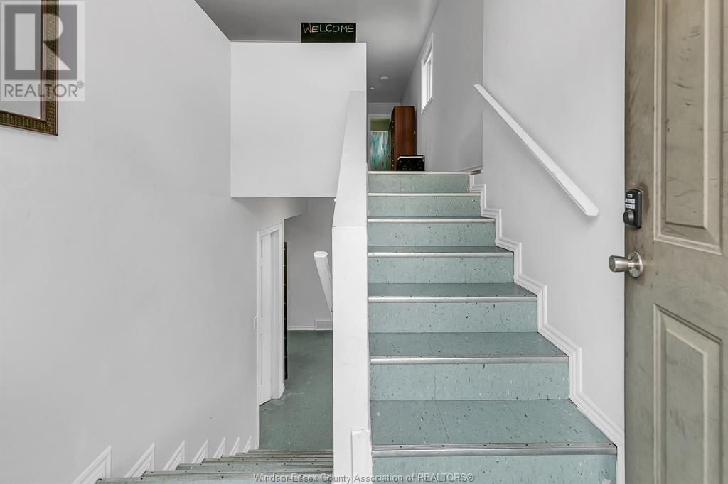 926 CALIFORNIA AVENUE Image 4
