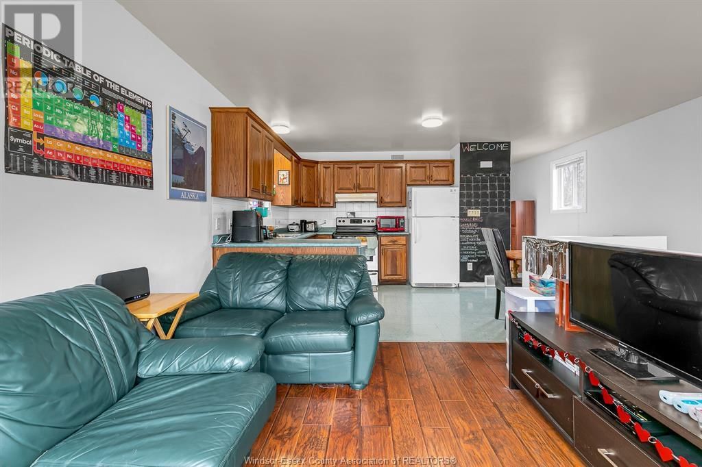 926 CALIFORNIA AVENUE Image 6