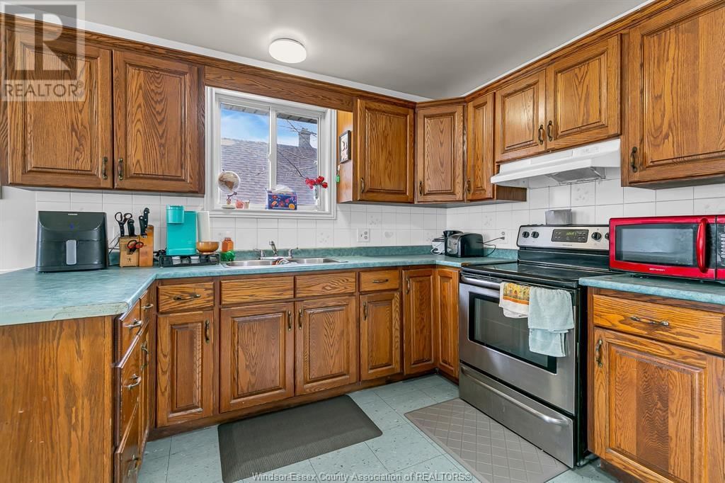 926 CALIFORNIA AVENUE Image 8