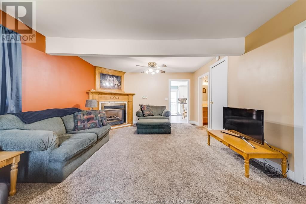 790 MAPLE AVENUE Image 13