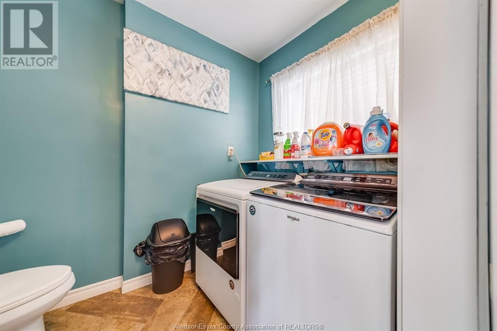 790 MAPLE AVENUE Image 25