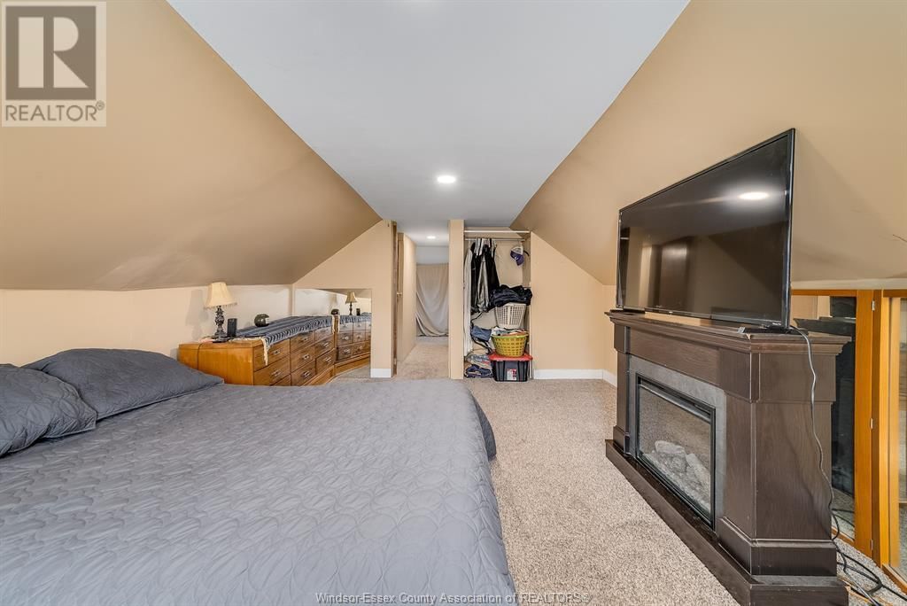 790 MAPLE AVENUE Image 30