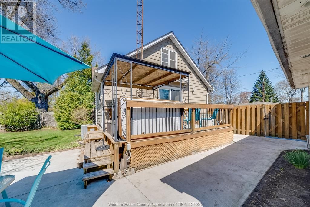 790 MAPLE AVENUE Image 37