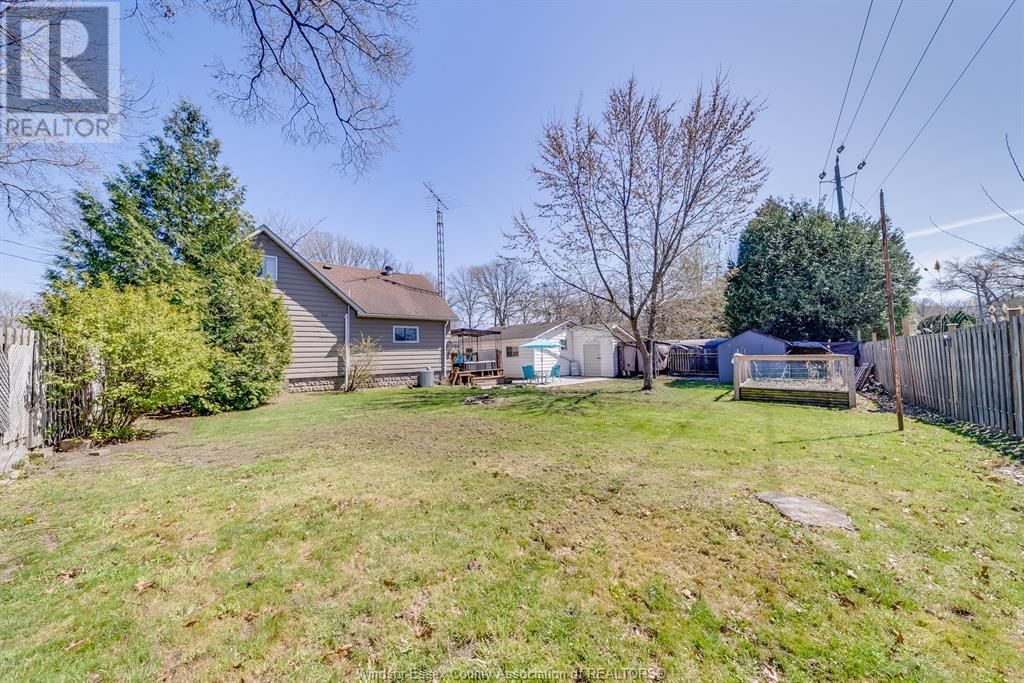 790 MAPLE AVENUE Image 45
