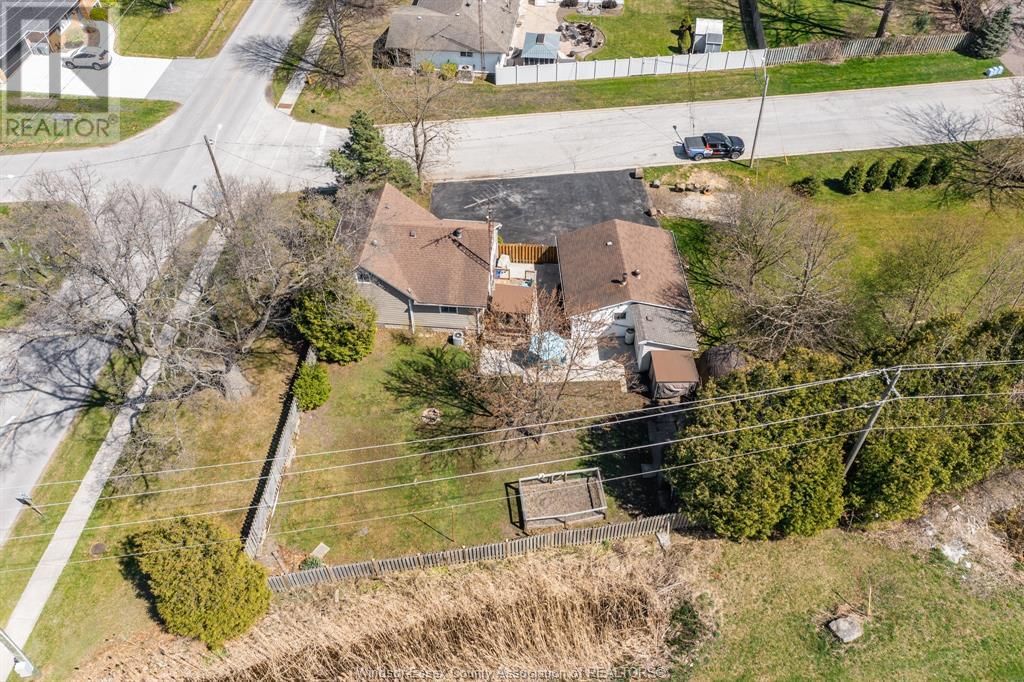790 MAPLE AVENUE Image 49