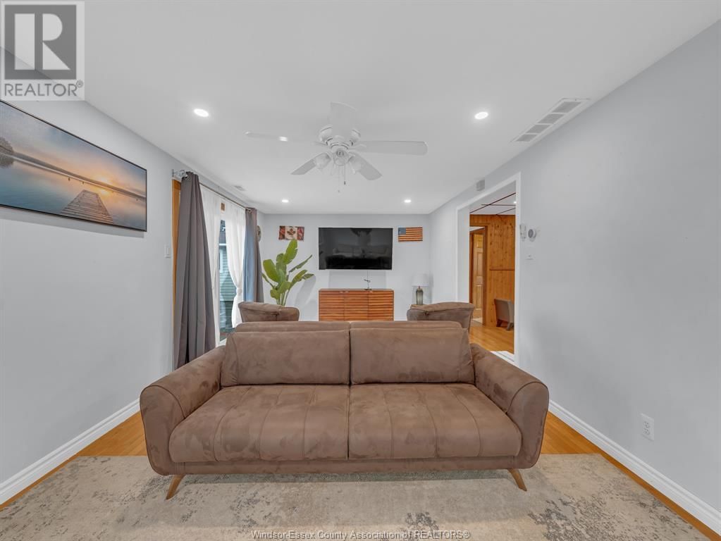 655 HERITAGE ROAD Image 15