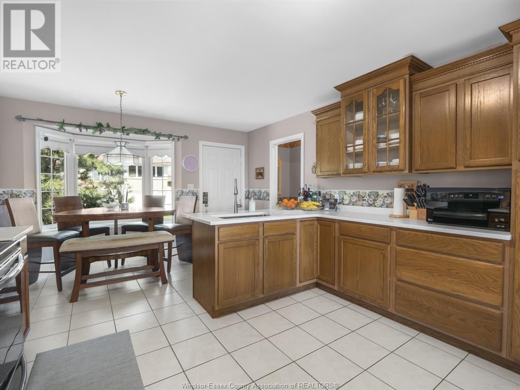 4832 SOUTHWOOD LAKES BOULEVARD Image 10