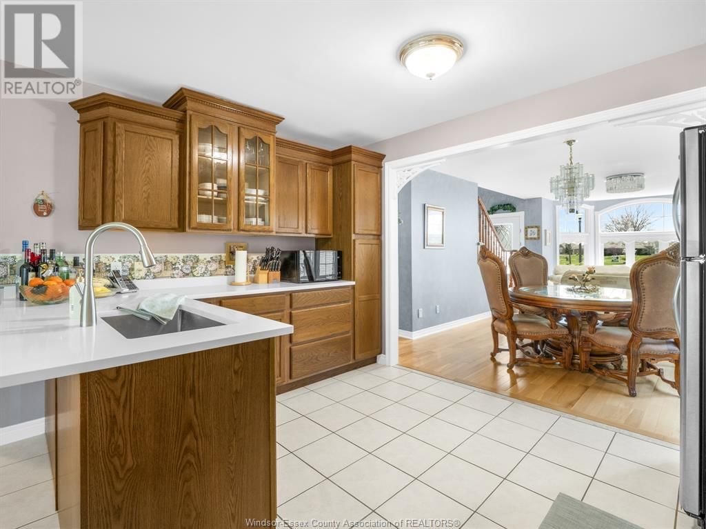 4832 SOUTHWOOD LAKES BOULEVARD Image 9