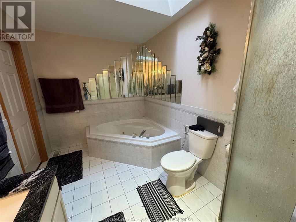 2636 FLEMING COURT Image 19