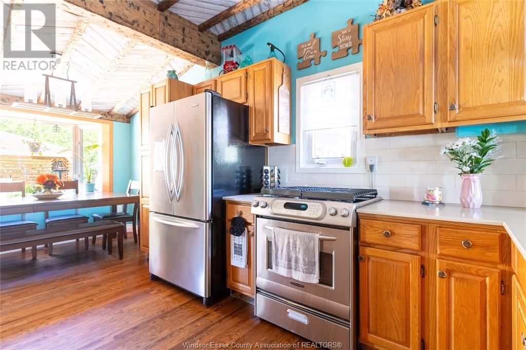 49 RIVERVIEW Image 14