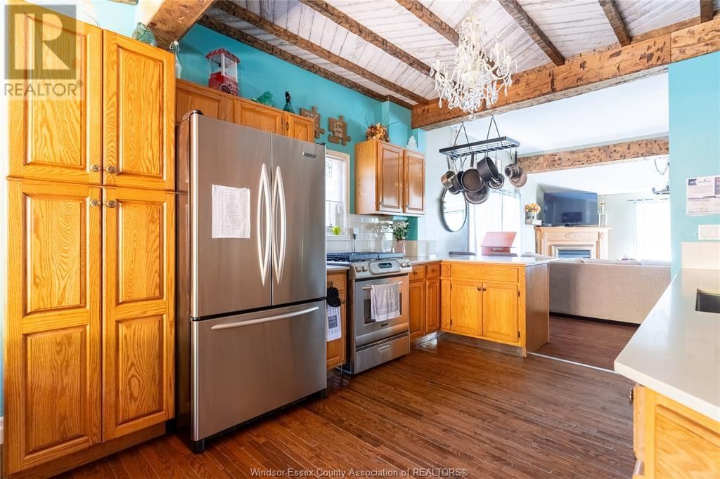 49 RIVERVIEW Image 16