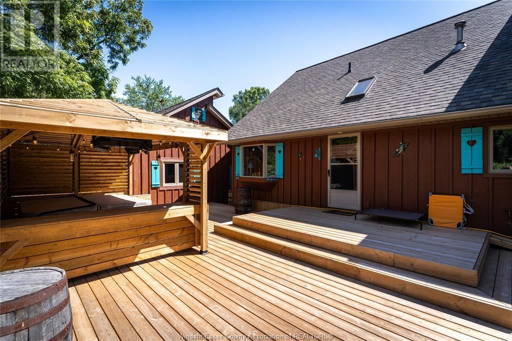 49 RIVERVIEW Image 37