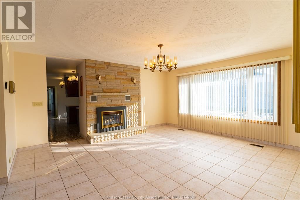 408 MERSEA RD 3 Image 14