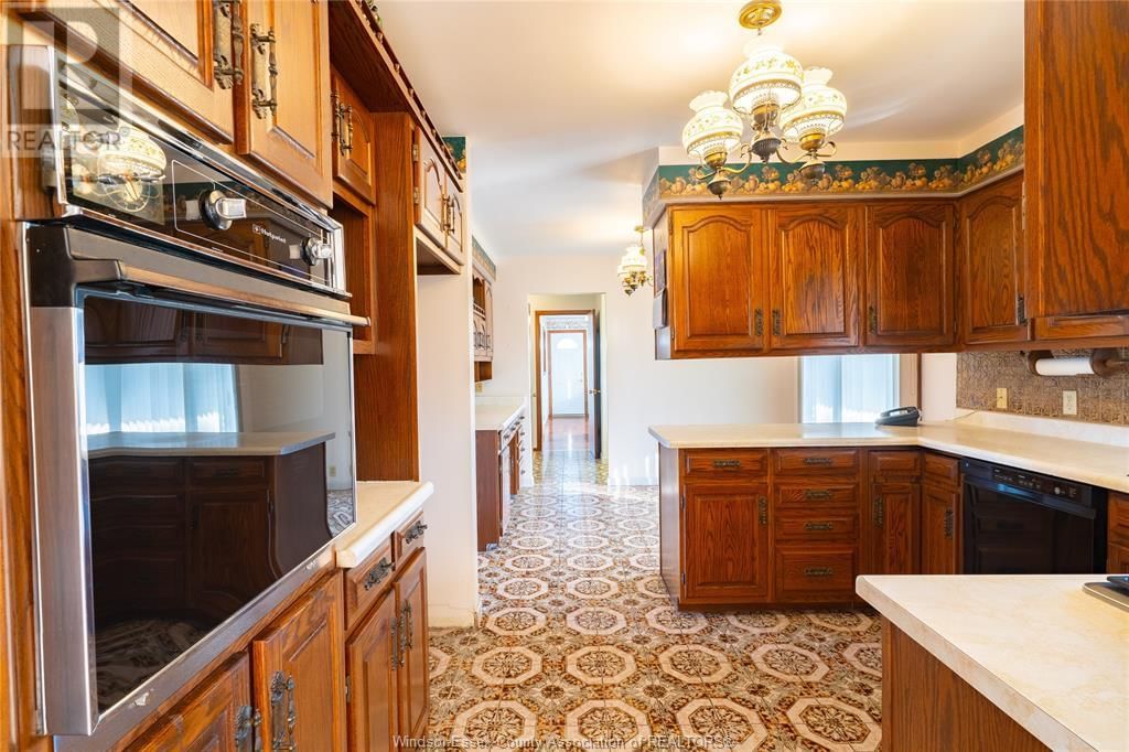 408 MERSEA RD 3 Image 15