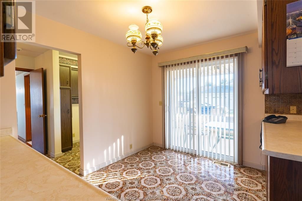 408 MERSEA RD 3 Image 18