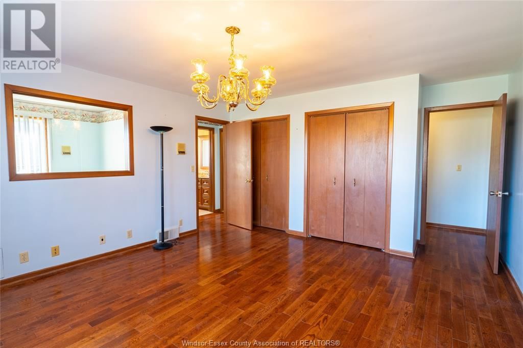 408 MERSEA RD 3 Image 24