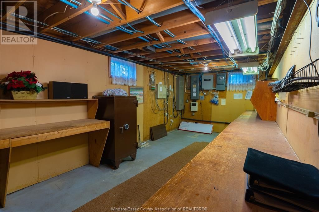 408 MERSEA RD 3 Image 34