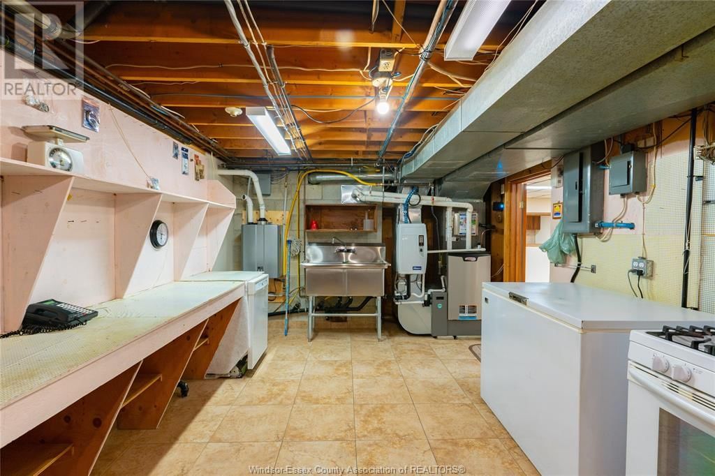 408 MERSEA RD 3 Image 39