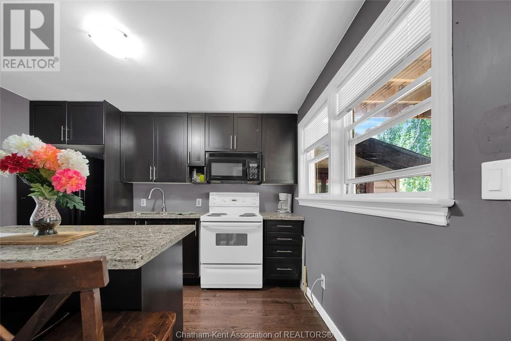943 MARINERS ROAD Image 11