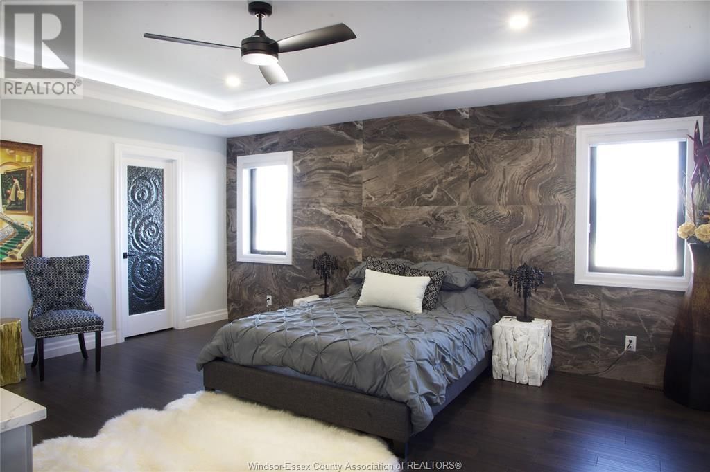 406 THOMPSON AVENUE Image 16