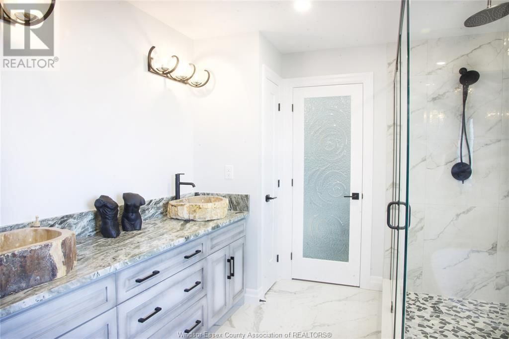 406 THOMPSON AVENUE Image 20