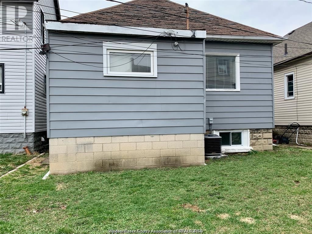 179 ERIE STREET EAST Image 22