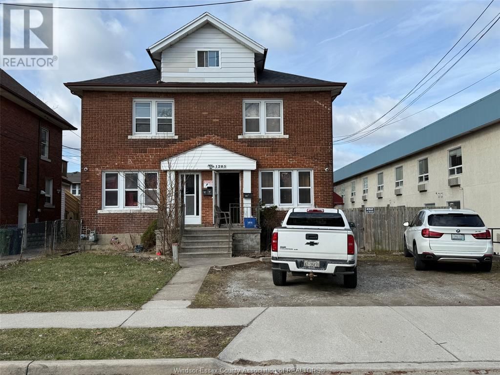 1285 DUFFERIN PLACE Image 1