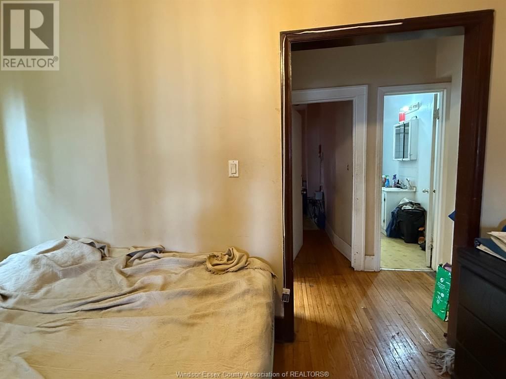 1285 DUFFERIN PLACE Image 13