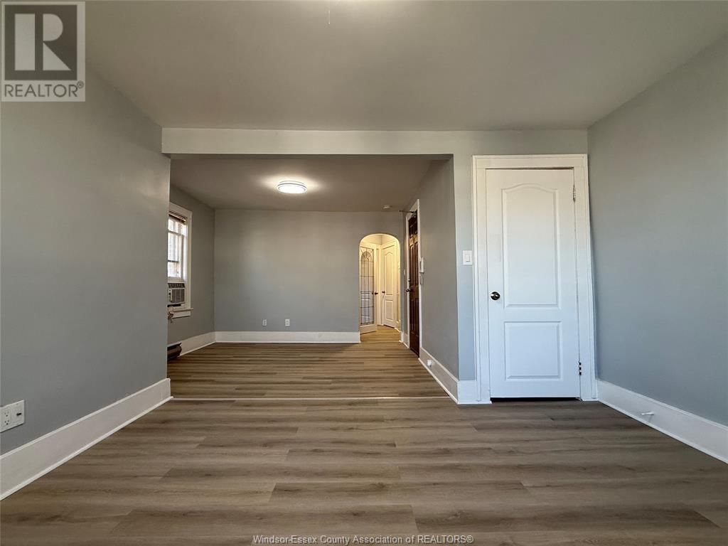 1285 DUFFERIN PLACE Image 15