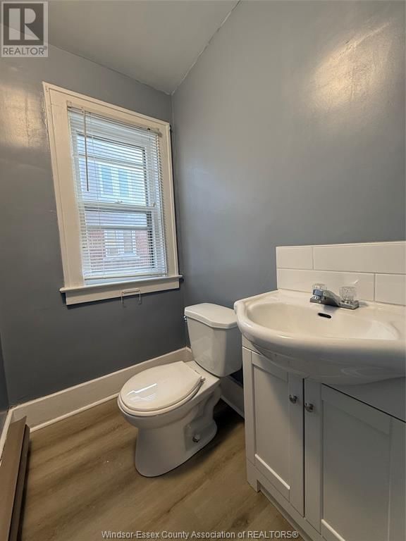 1285 DUFFERIN PLACE Image 20