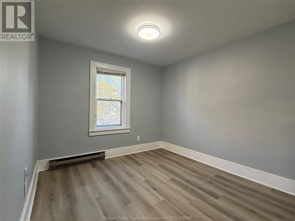 1285 DUFFERIN PLACE Image 21