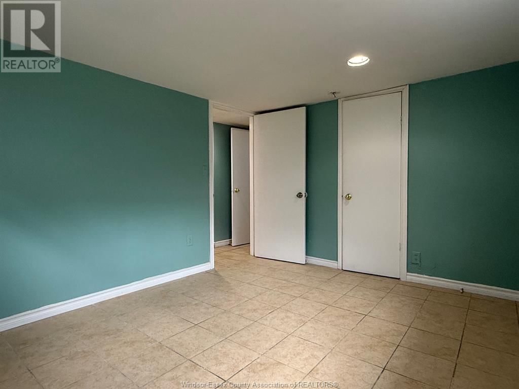1285 DUFFERIN PLACE Image 42