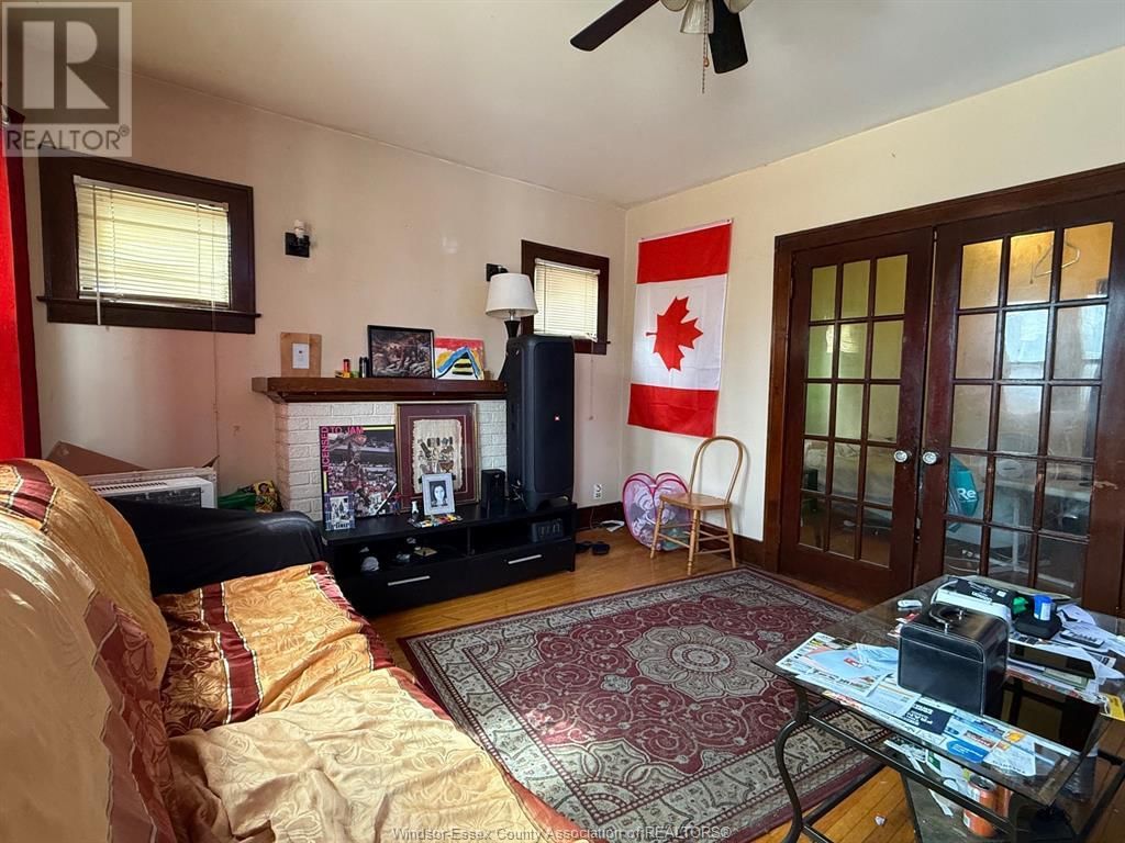 1285 DUFFERIN PLACE Image 6