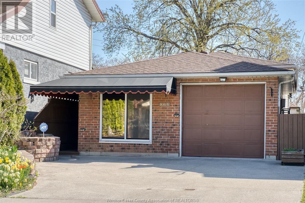 864 ELM AVENUE Image 2