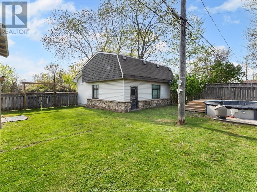 1745 RANDOLPH Image 36