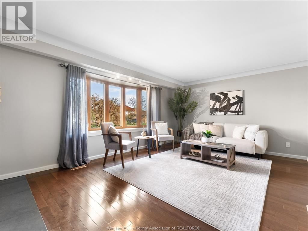 1745 RANDOLPH Image 9