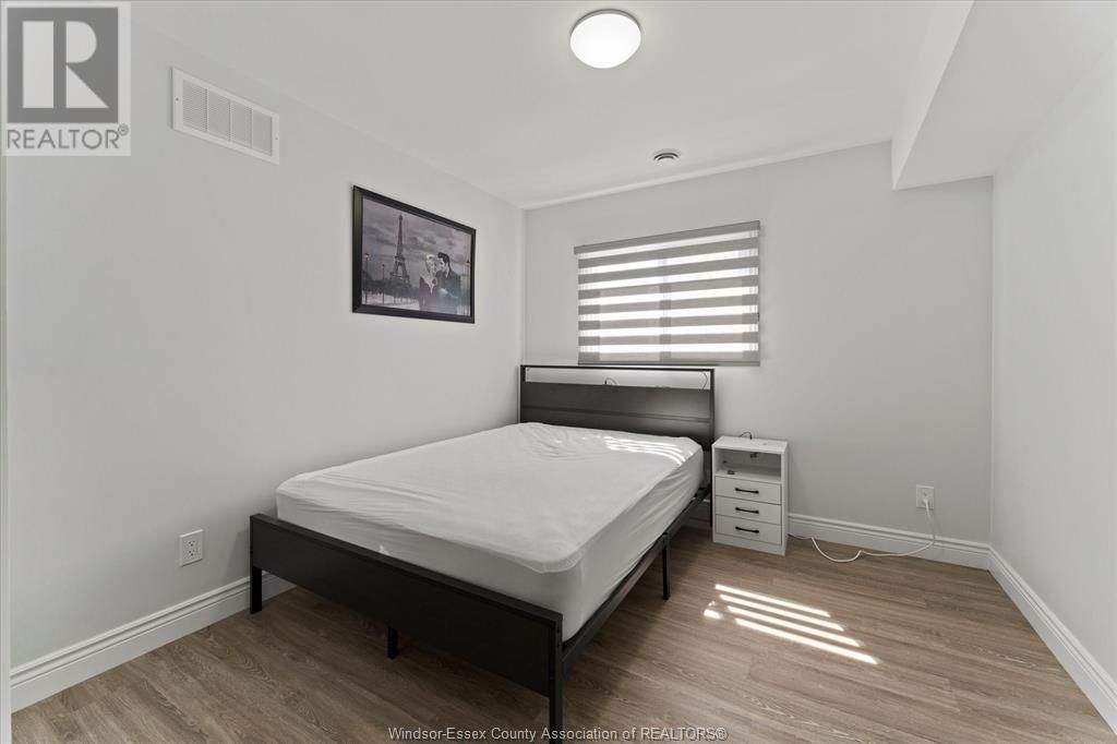 UPPER - 3273 CLEMENCEAU Image 13