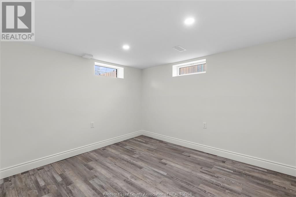 2485 DOMINION Image 17