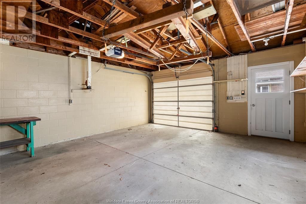 2485 DOMINION Image 32