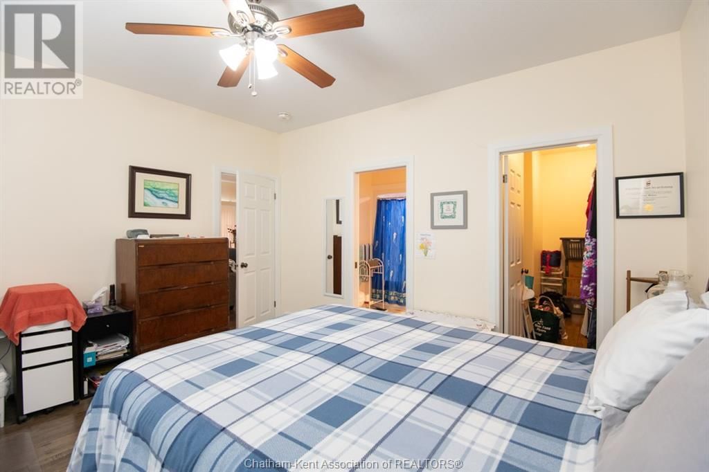 28 LEISURE LANE Image 13