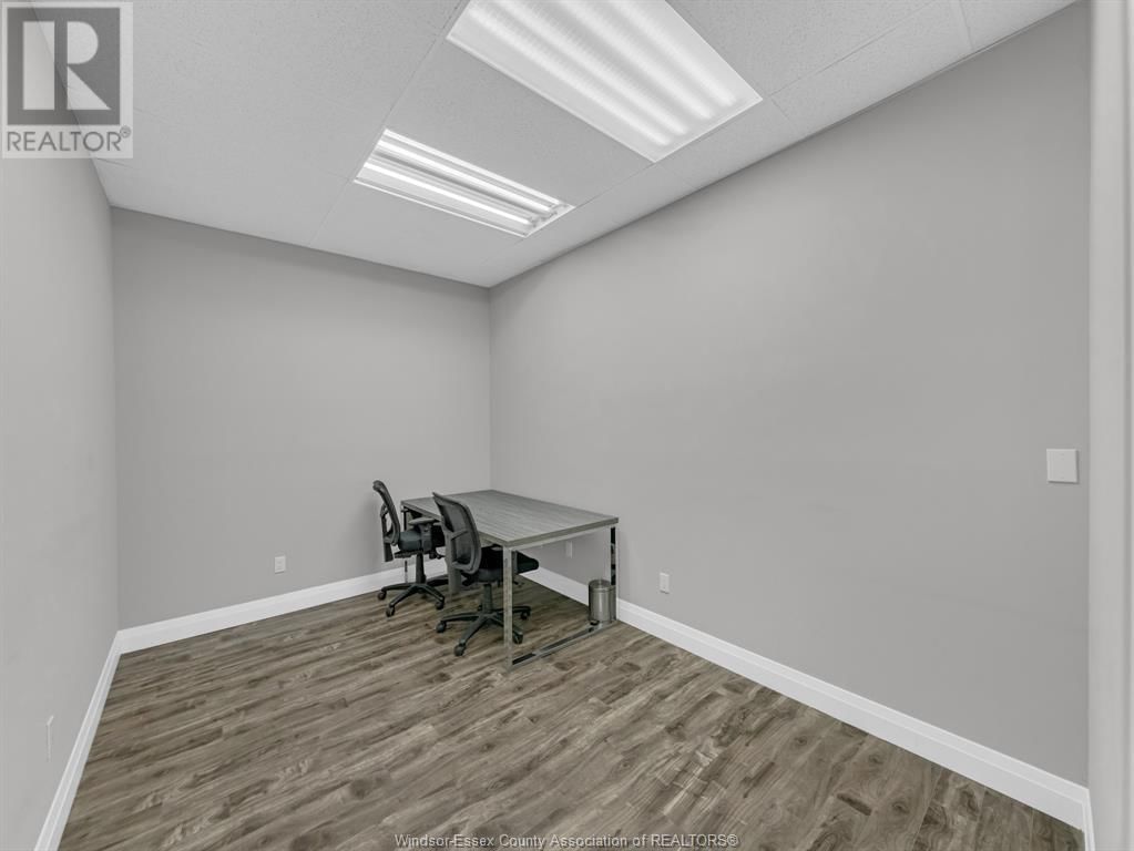 3540-3542 WALKER ROAD Image 36
