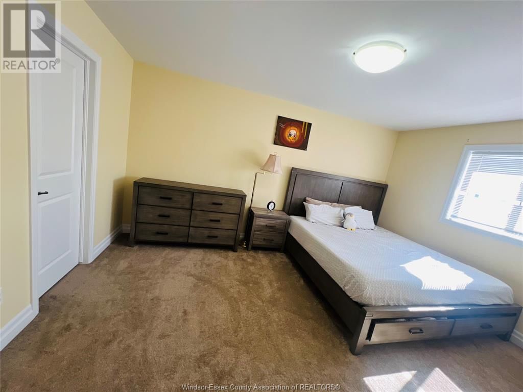 153 LAMBERT Image 12